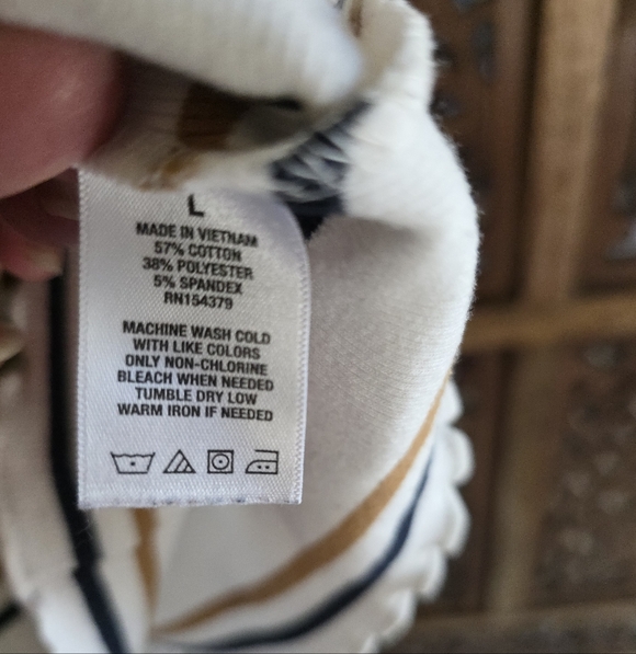 Striped Button-Front Tank Top - Picture 3 of 5